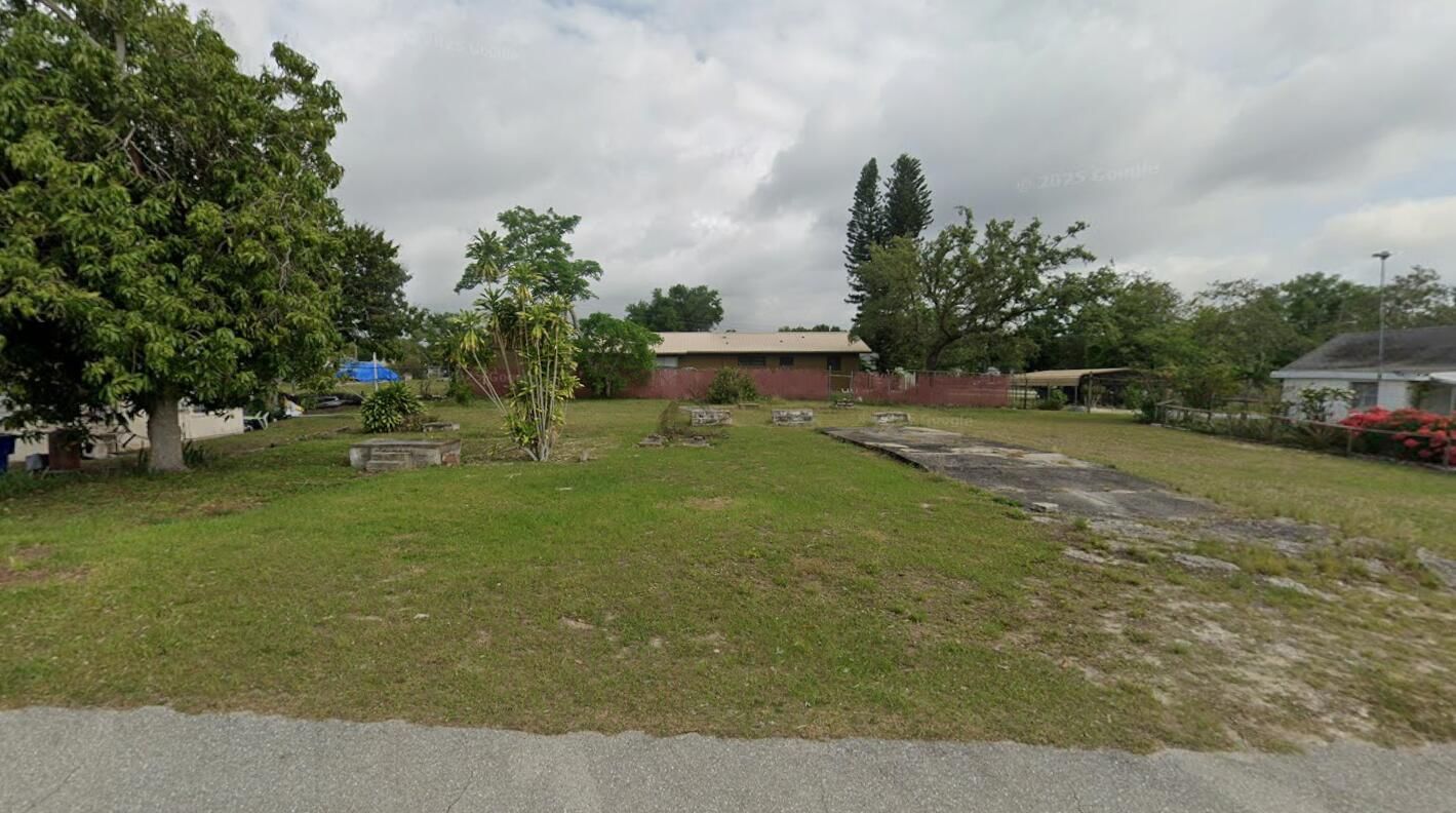 110 Bethune Street, Lake Placid, FL 33852 photo 2