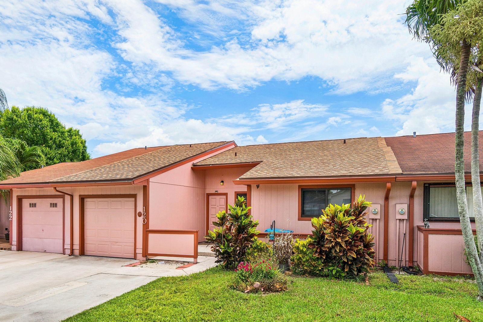 120 Mayfair Lane, Boynton Beach, FL 33426 photo 4
