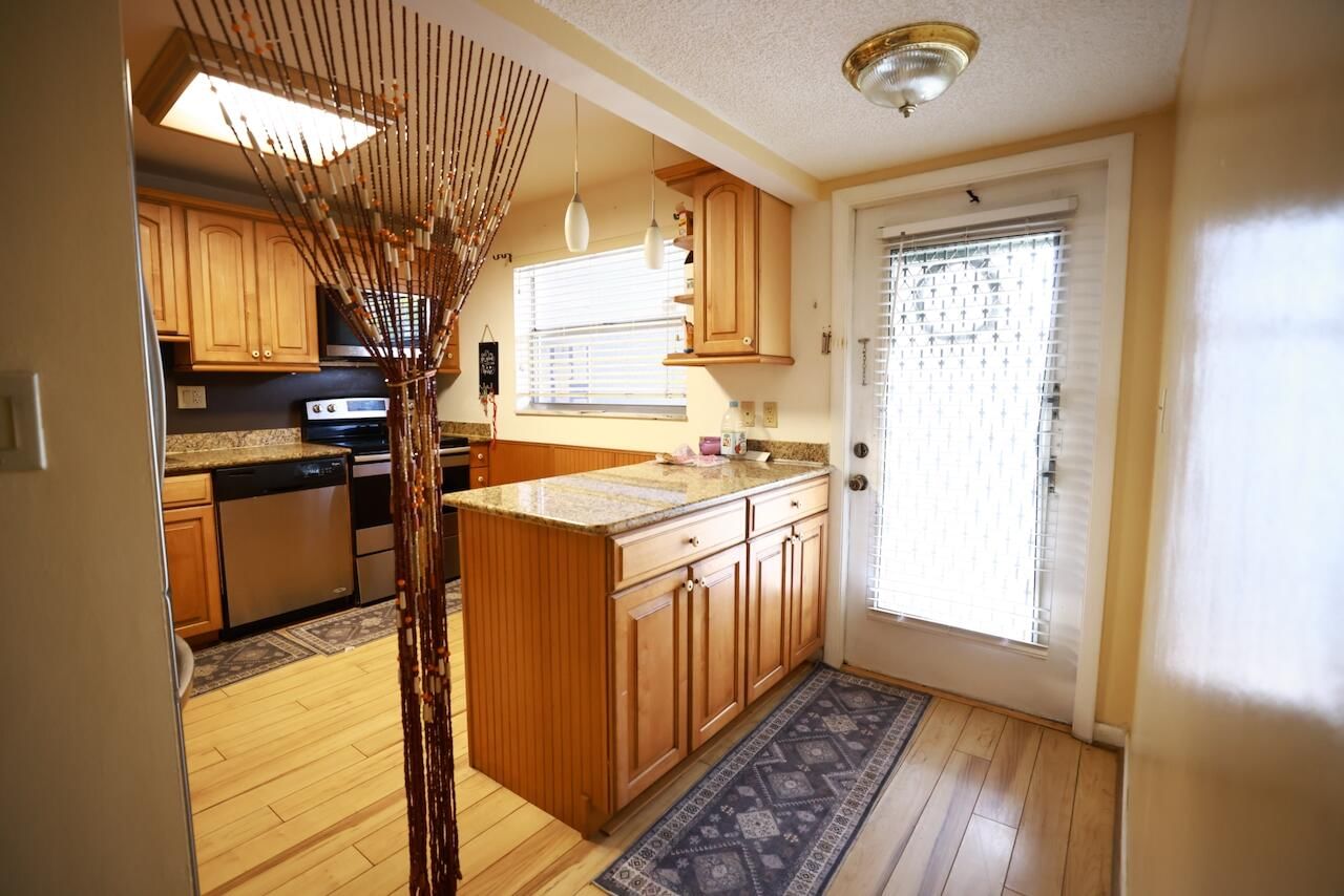6570 Royal Palm Boulevard #106j, Margate, FL 33063 photo 3