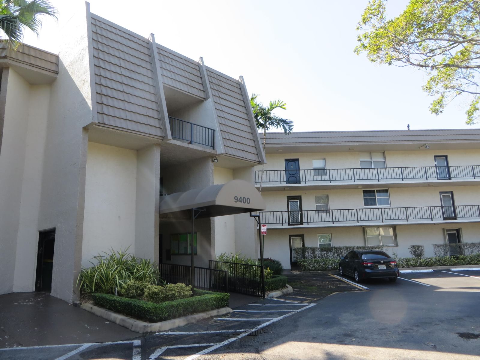 9400 Lime Bay Boulevard #106, Tamarac, FL 33321 photo 2
