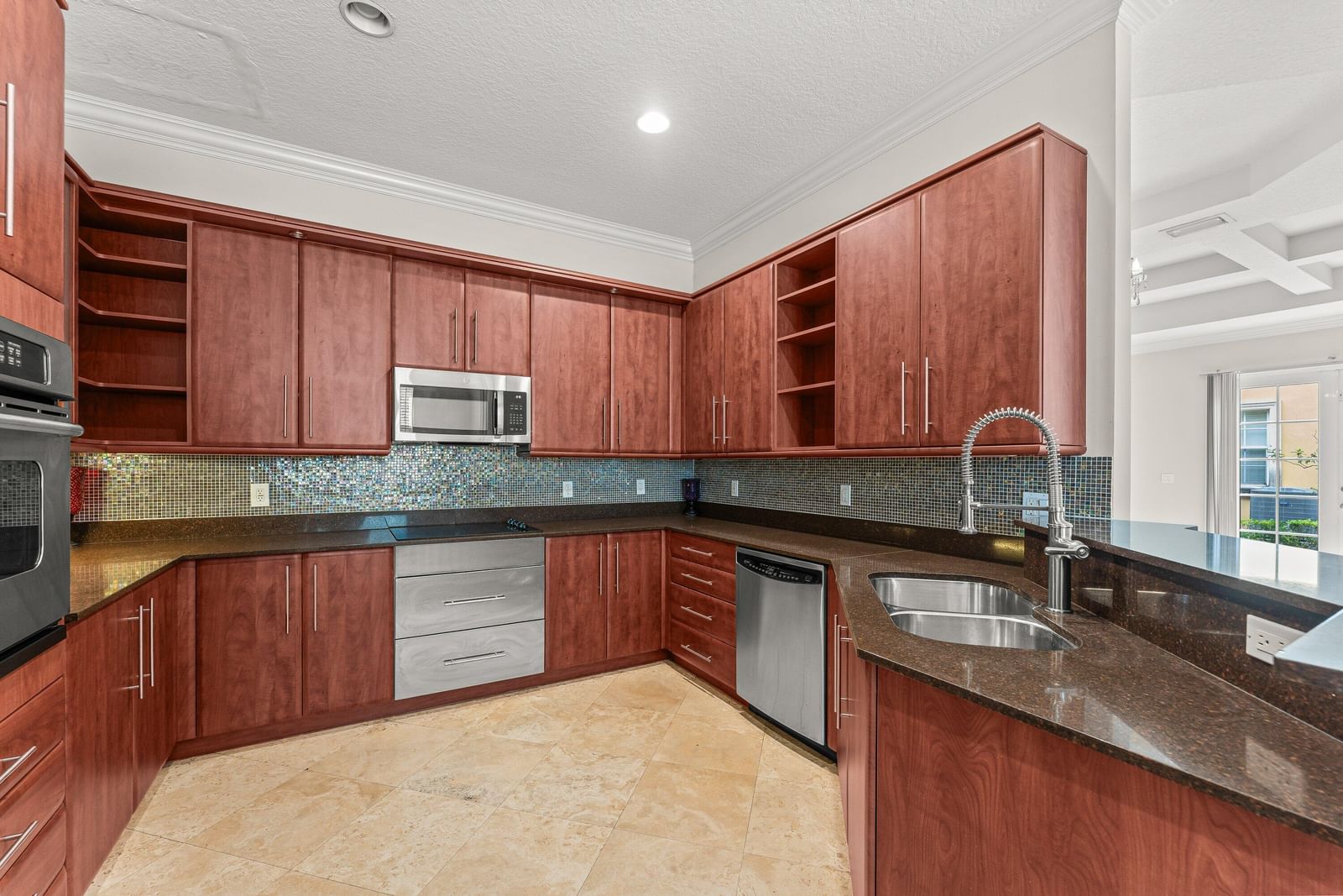 210 NE 69th Circle Cir, Boca Raton, FL 33487 photo 5