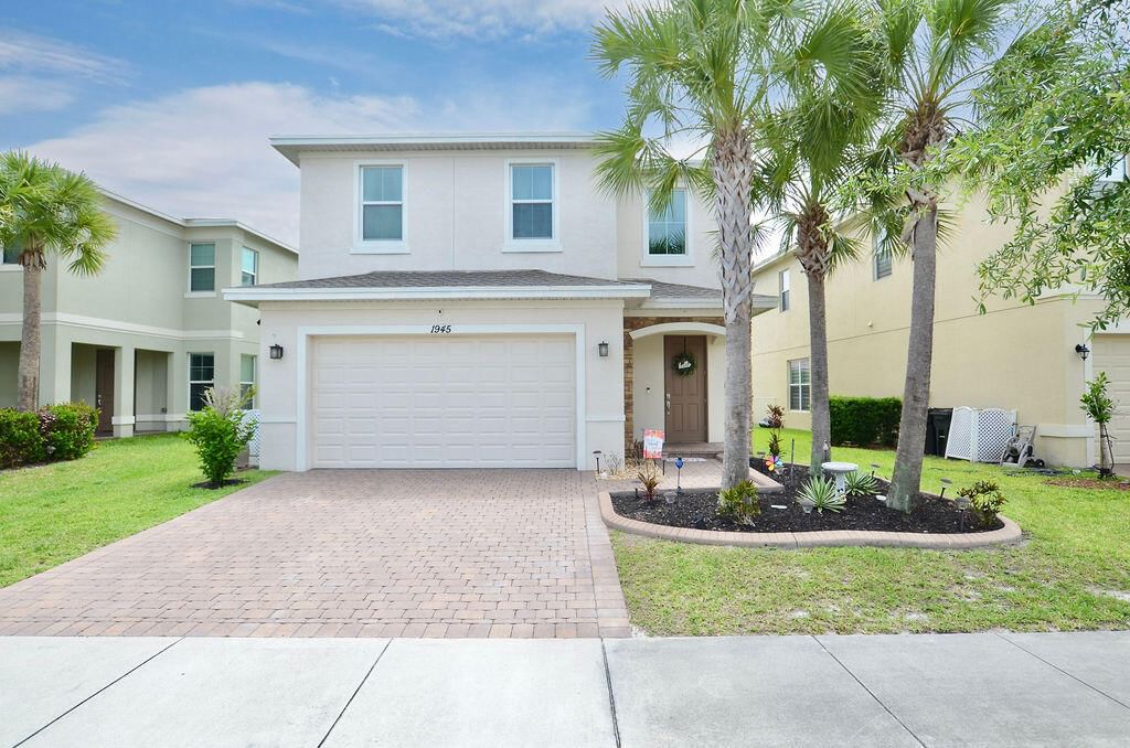 1945 NW Cataluna Circle, Port St Lucie, FL 34986 photo 2
