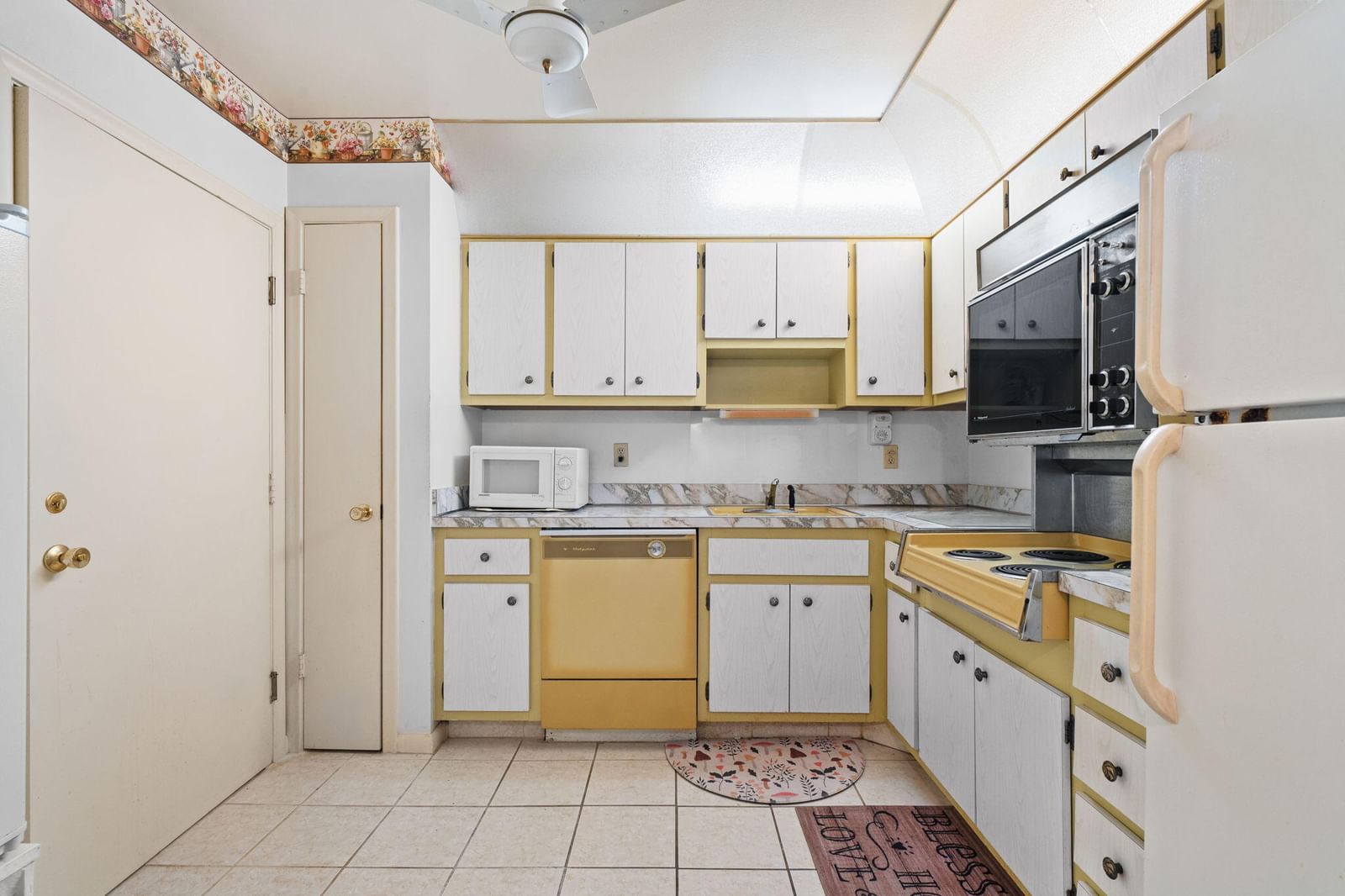 2271 NW 48th Terrace #207, Lauderhill, FL 33313 photo 4