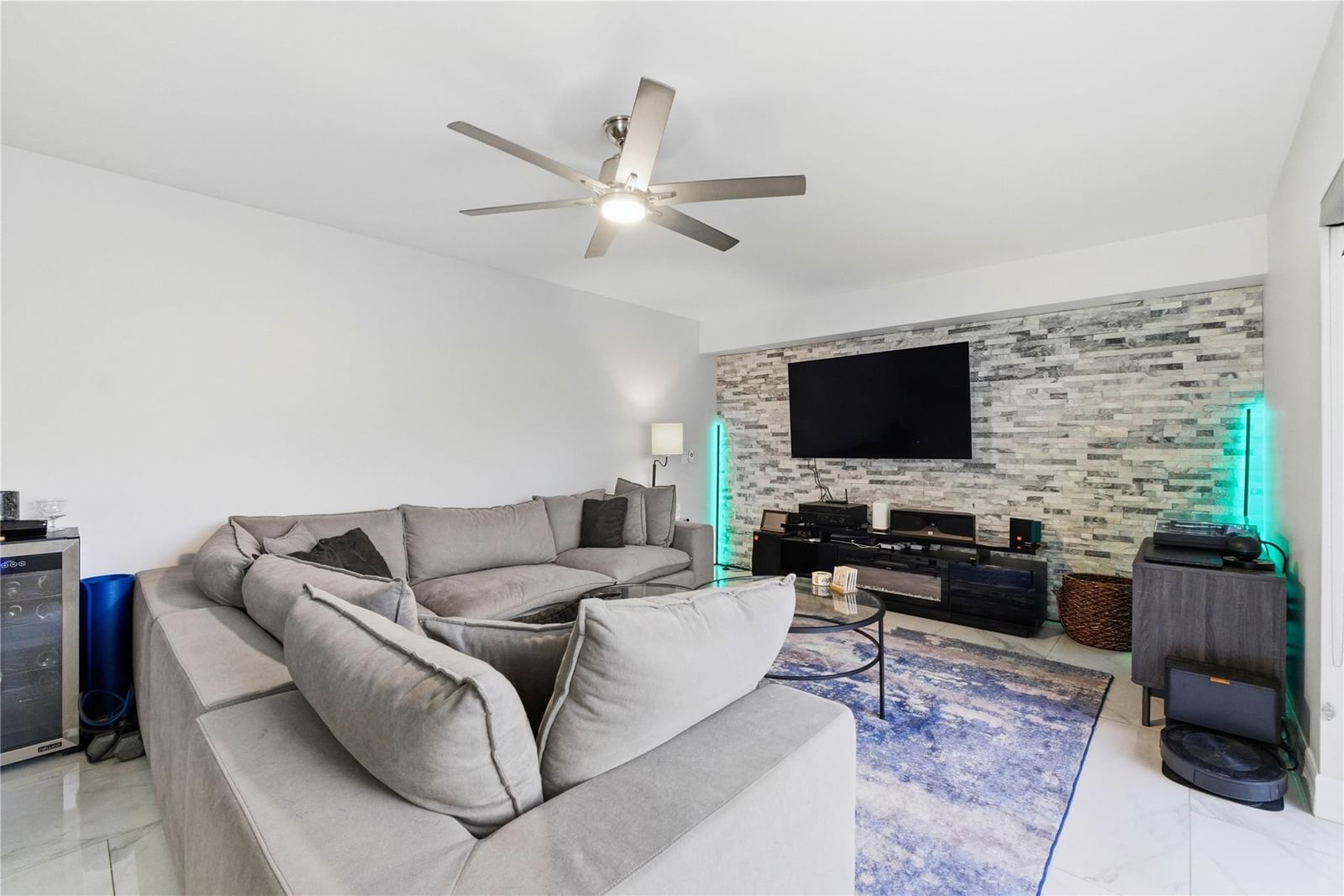1017 10th Way, West Palm Beach, FL 33407 photo 3