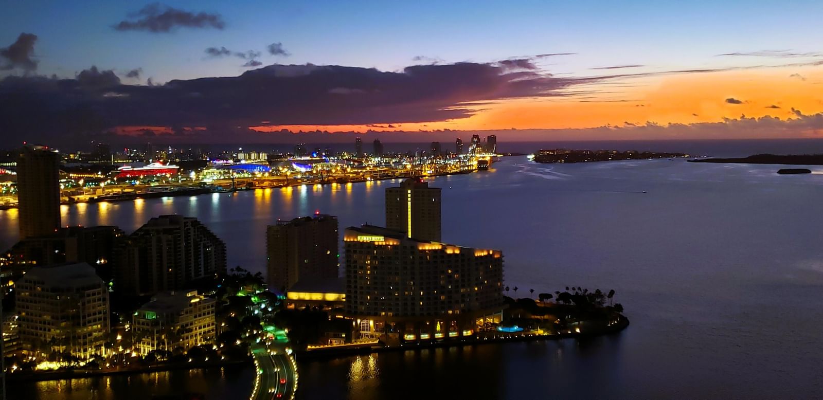 951 Brickell Avenue #4308, Miami, FL 33131 photo 4