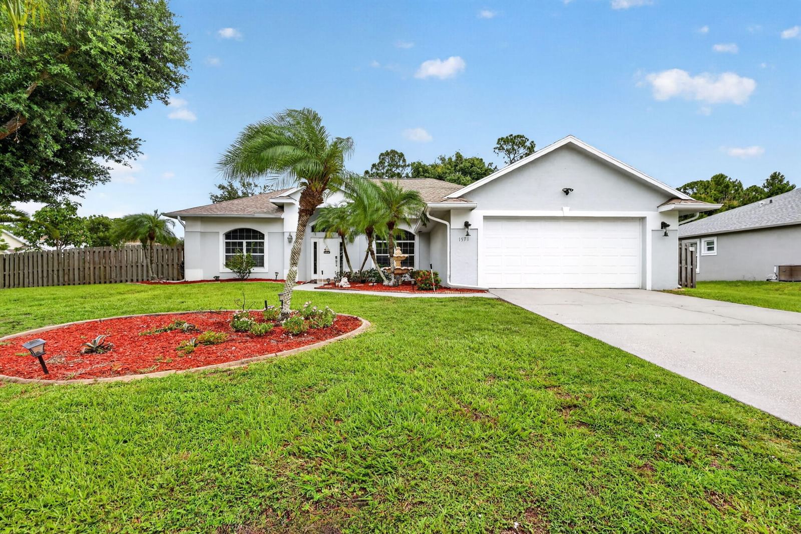 1571 SW Hunnicut Avenue, Port St Lucie, FL 34953 photo 2