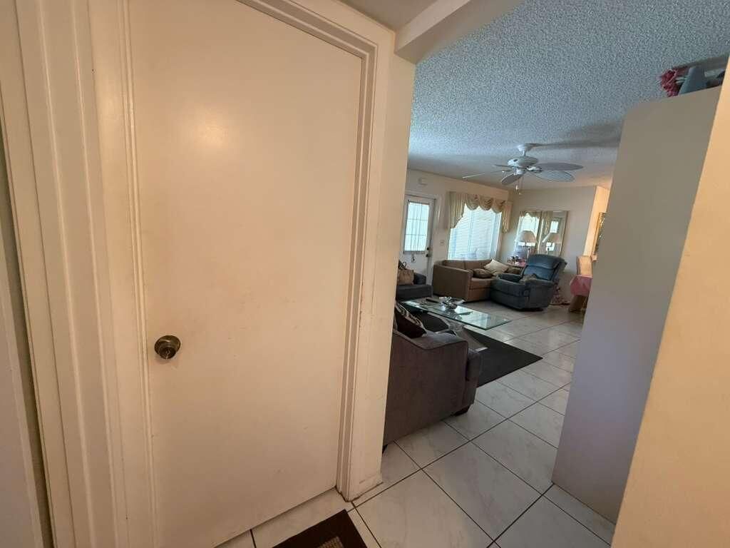 213 Pine Hov Circle Cir #D2, Greenacres, FL 33463 photo 5