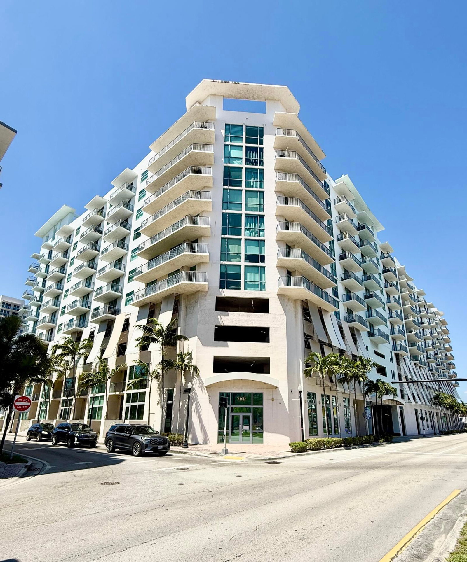 140 S Dixie Highway #813, Hollywood, FL 33020 photo 2