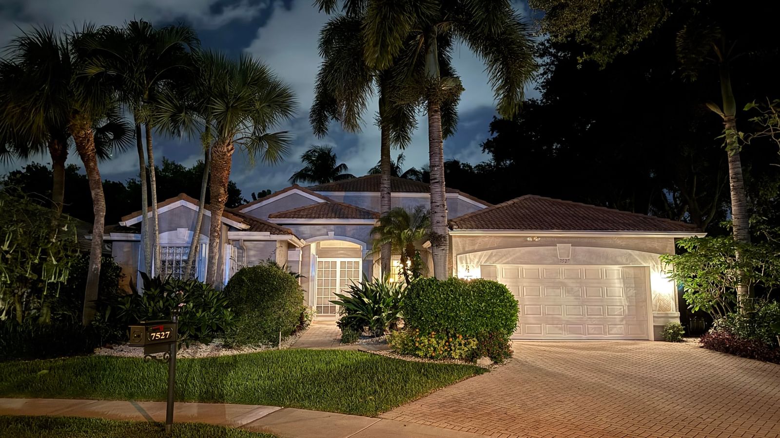 7527 Monticello Way, Boynton Beach, FL 33437 photo 2