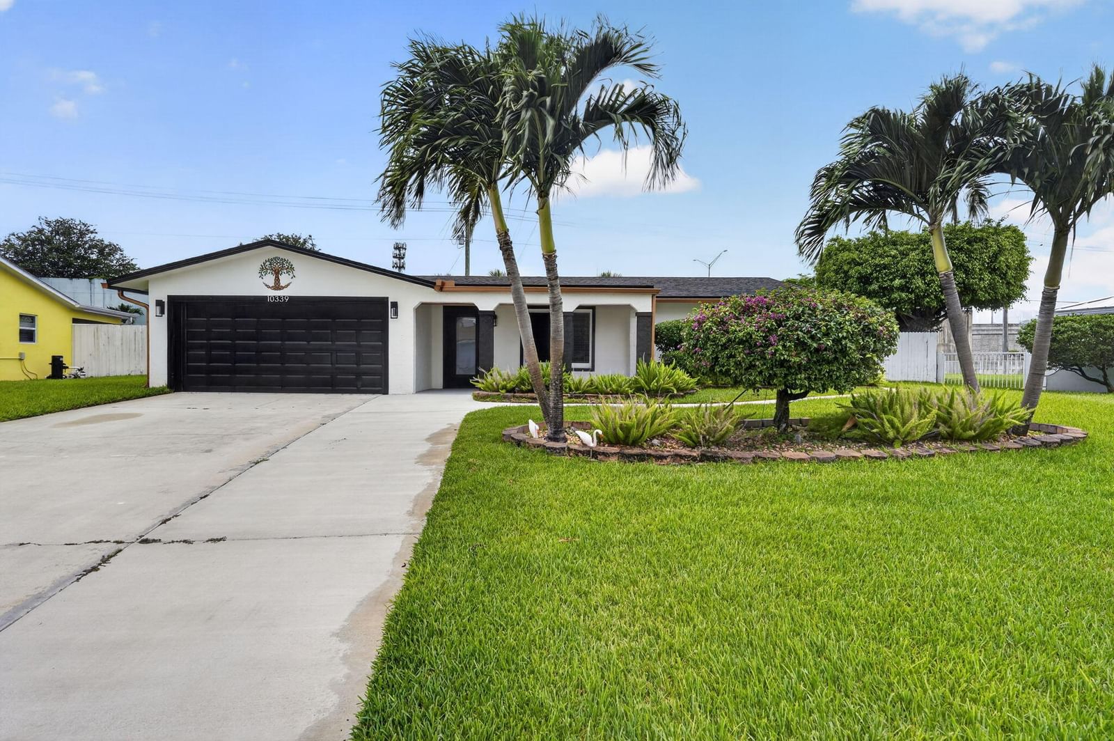 10339 Daphne Avenue, Palm Beach Gardens, FL 33410 photo 2