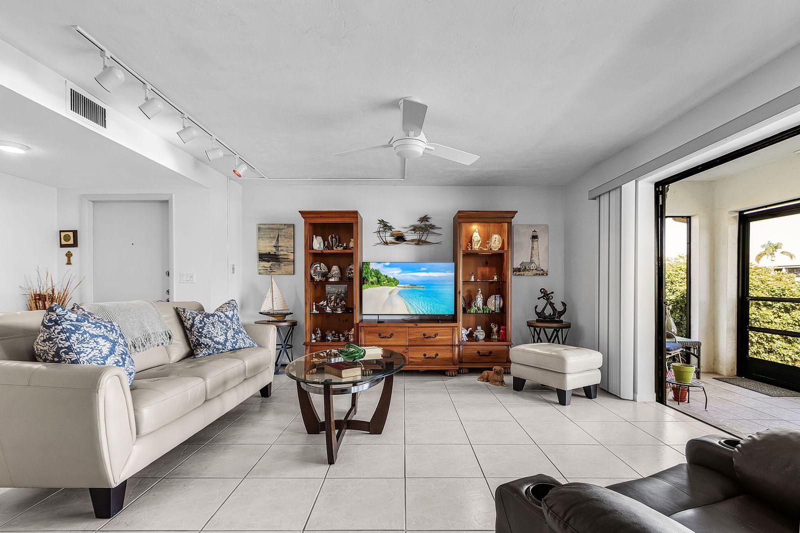 3831 SE 11th Place #101, Cape Coral, FL 33904 photo 4