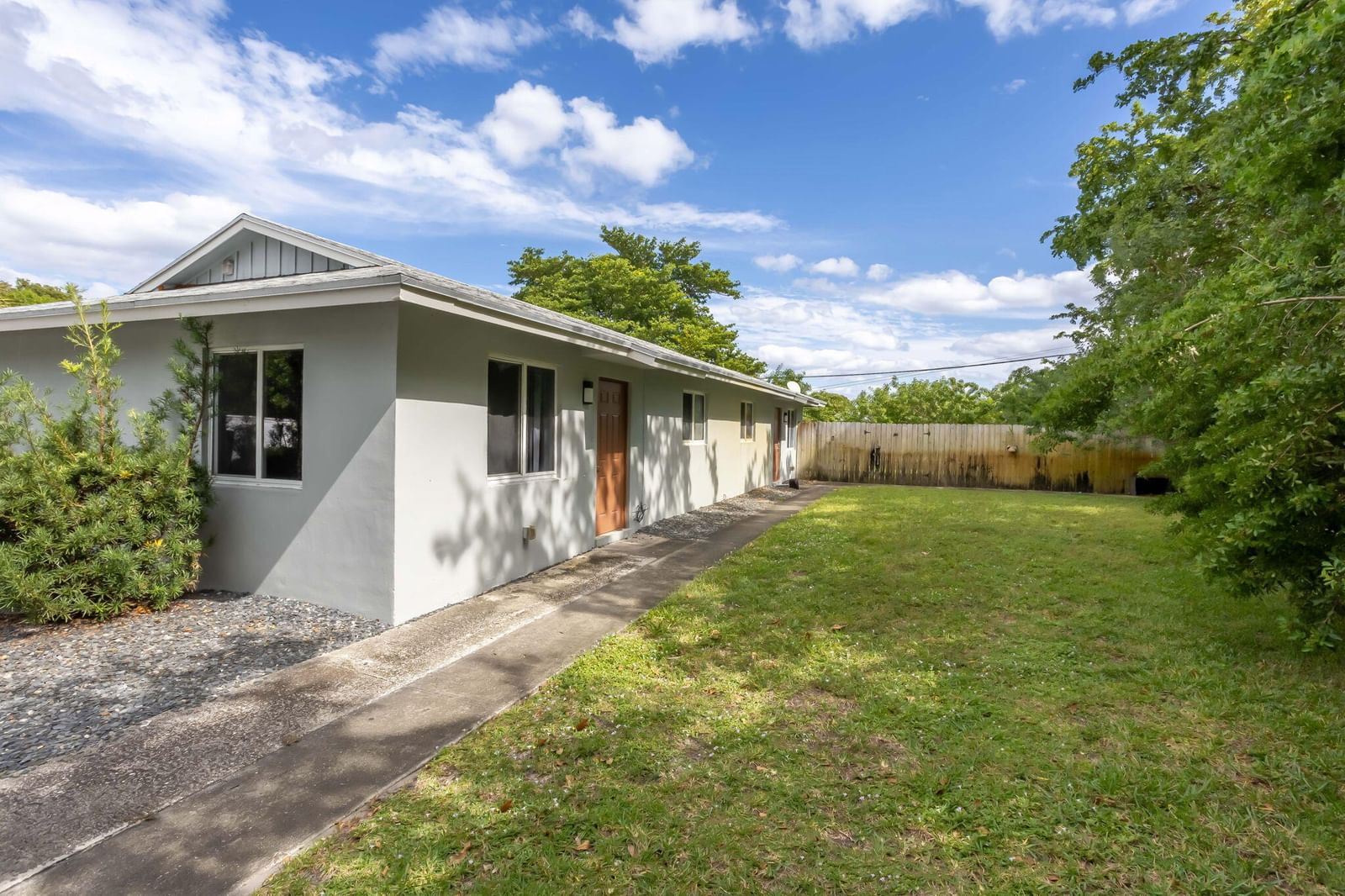 2227 NE 3rd Avenue #1 & 2, Delray Beach, FL 33444 photo 2