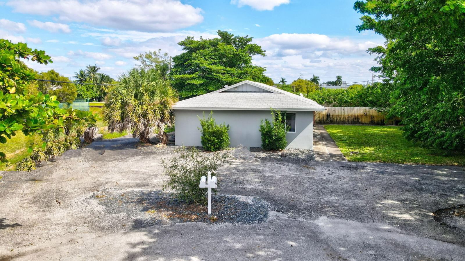 2227 NE 3rd Avenue #1 & 2, Delray Beach, FL 33444 photo 4