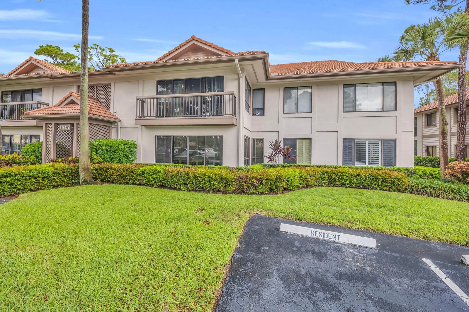 1105 Duncan Circle #104, Palm Beach Gardens, FL 33418 photo 2