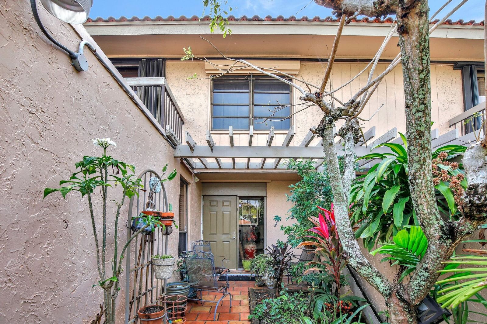 20606 NE 7th Court, Miami, FL 33179 photo 4