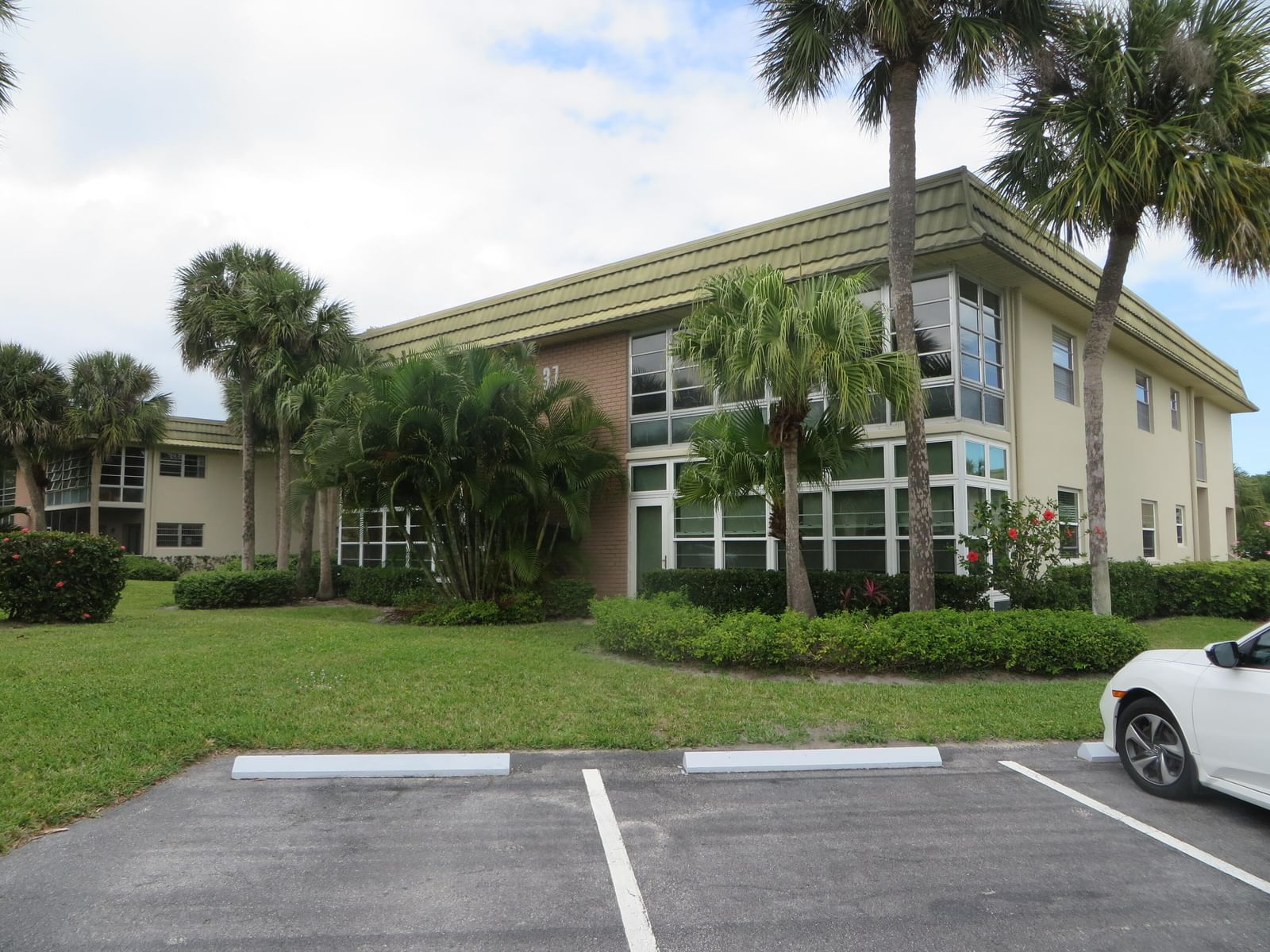 37 Vista Gardens Trail #201, Vero Beach, FL 32962 photo 2