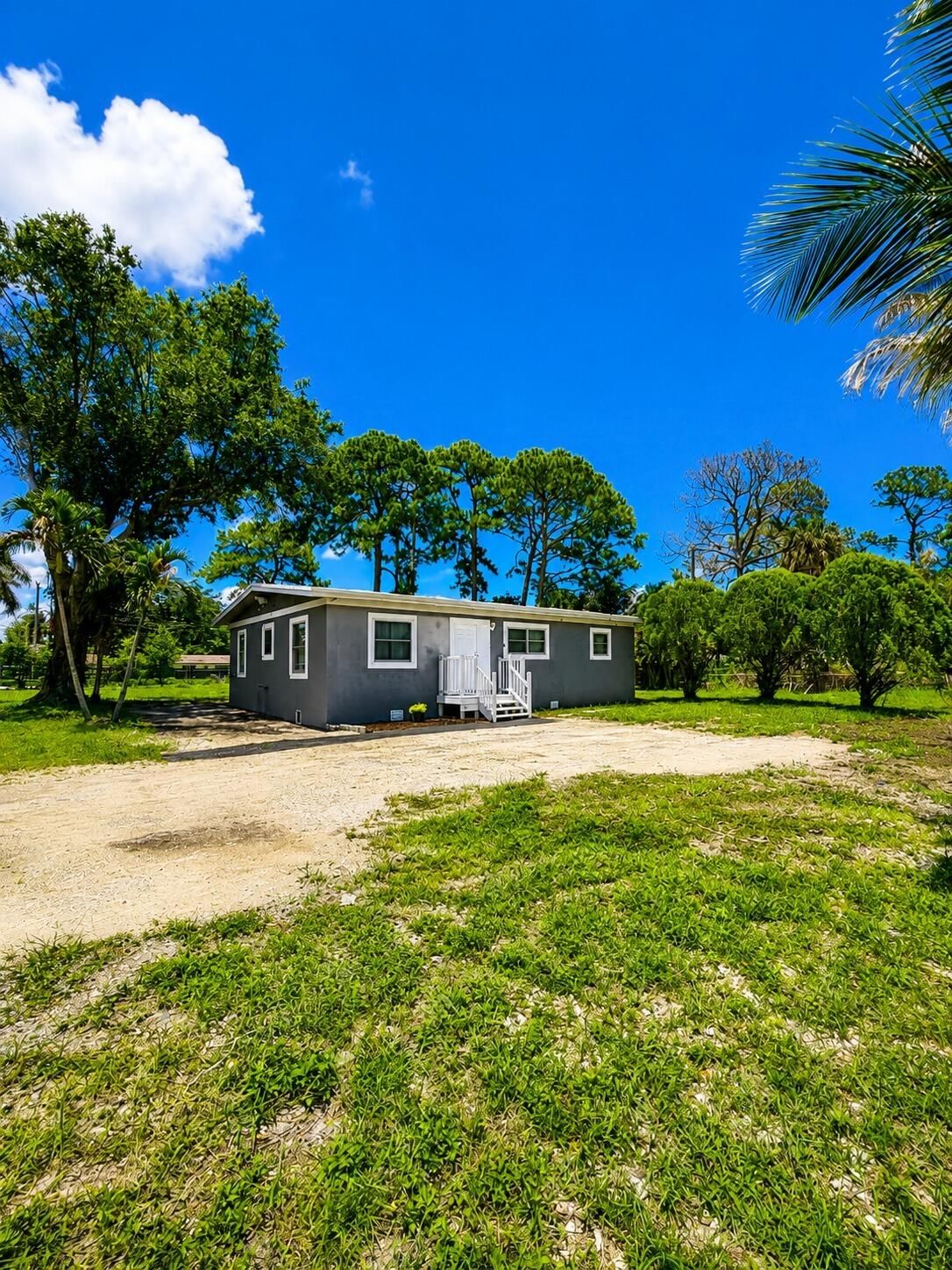 468 N 53rd Dr Drive N, West Palm Beach, FL 33415 photo 2