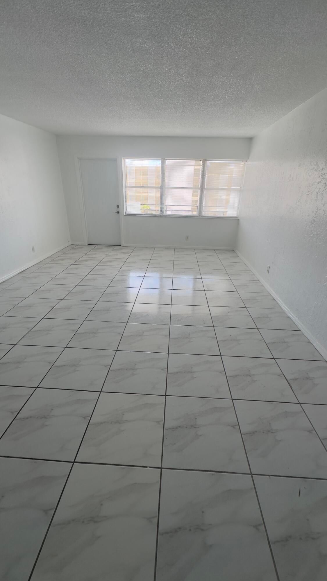 401 Golden Isles Drive #602, Hallandale Beach, FL 33009 photo 3