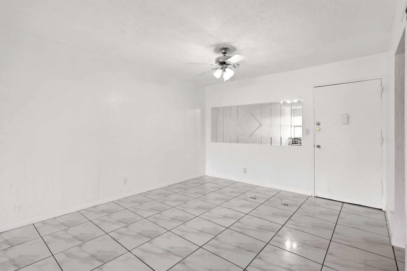 401 Golden Isles Drive #602, Hallandale Beach, FL 33009 photo 4
