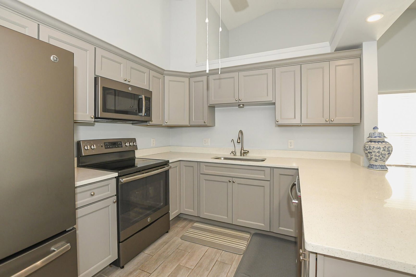 2640 SE Tropical East Circle, Port St Lucie, FL 34952 photo 2
