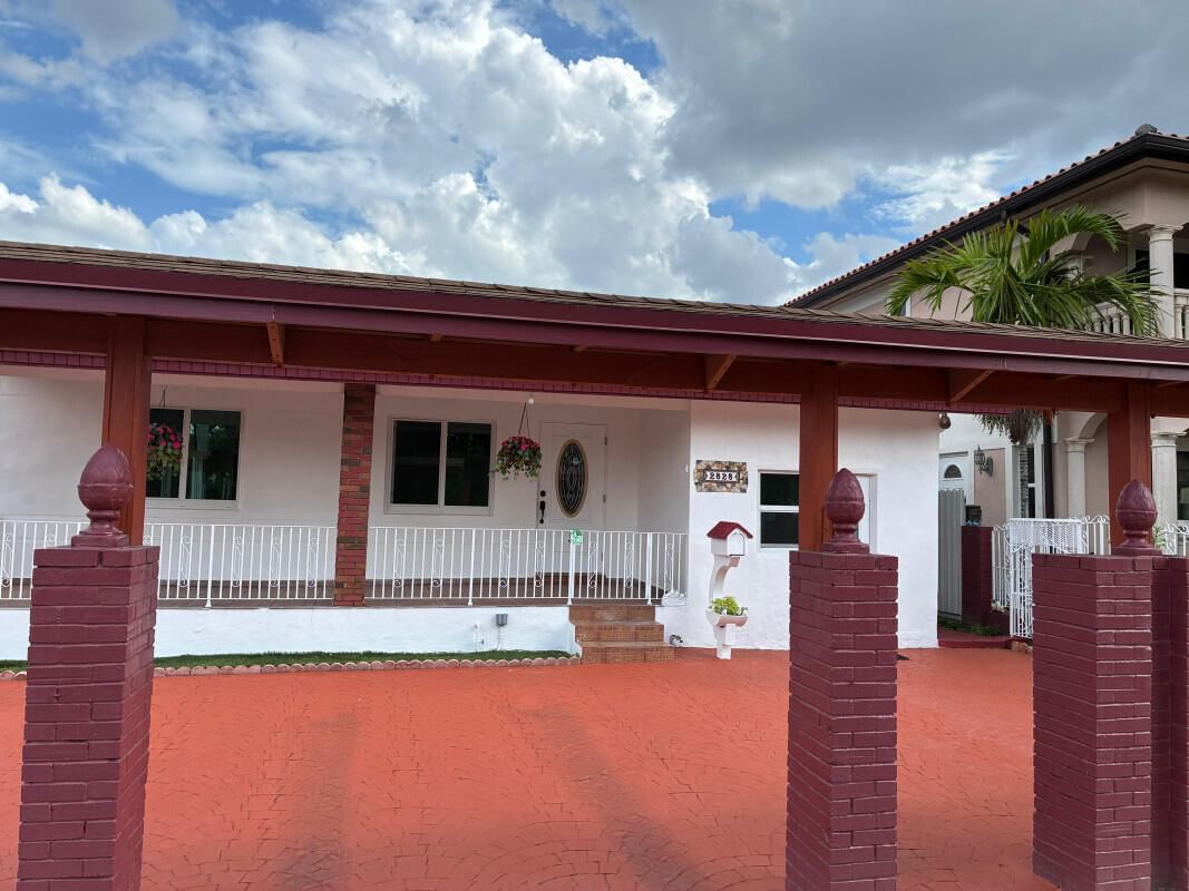 2828 SW 2nd Street, Miami, FL 33135 photo 3