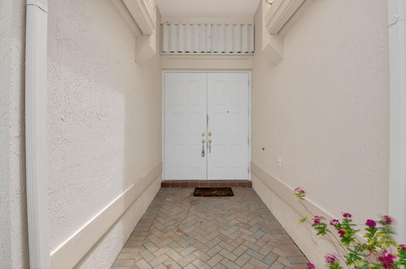 5304 Wycombe Avenue, Boynton Beach, FL 33437 photo 2