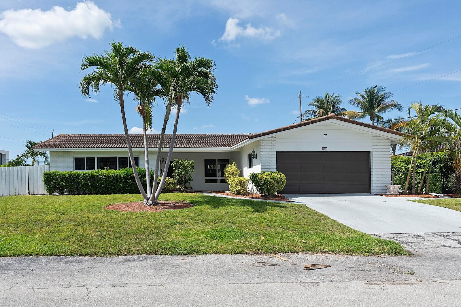 2910 NE 40th Court, Lighthouse Point, FL 33064 photo 2