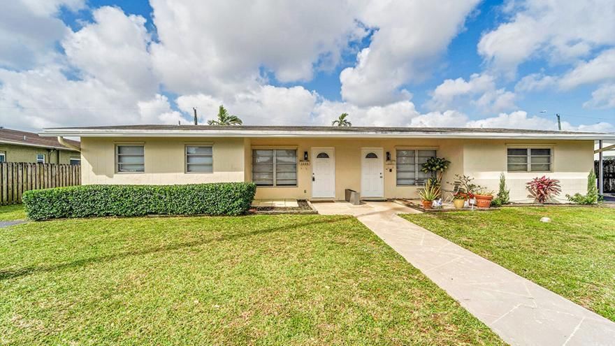 4681-4685 SW 43rd Terrace, Fort Lauderdale, FL 33314 photo 2