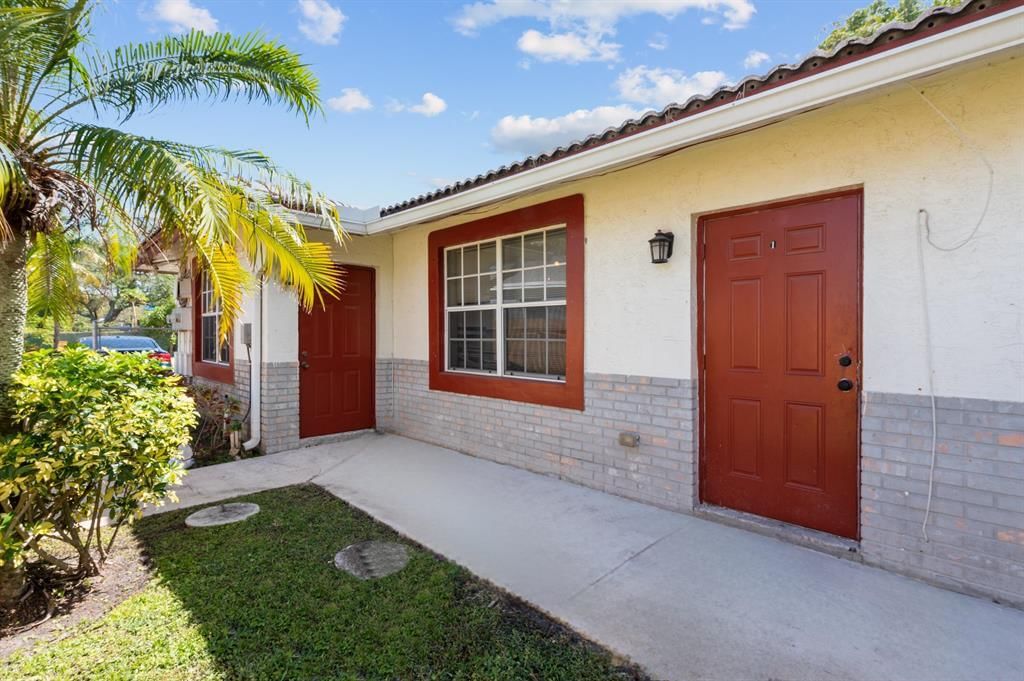 617 NW 15th Avenue, Pompano Beach, FL 33069 photo 3
