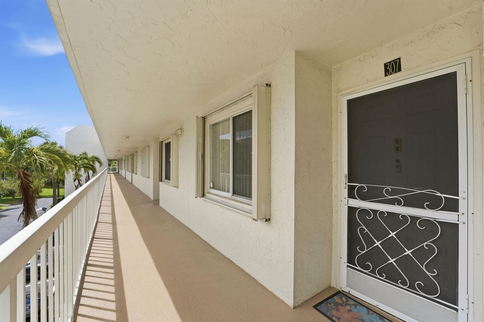 3146 Via Poinciana #307, Lake Worth, FL 33467 photo 2