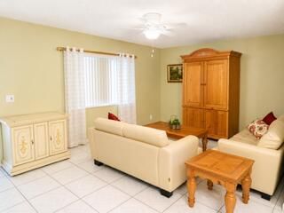 175 Flanders D, Delray Beach, FL 33484 photo 2
