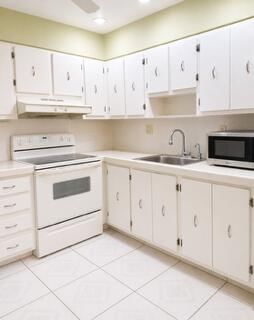 175 Flanders D, Delray Beach, FL 33484 photo 5