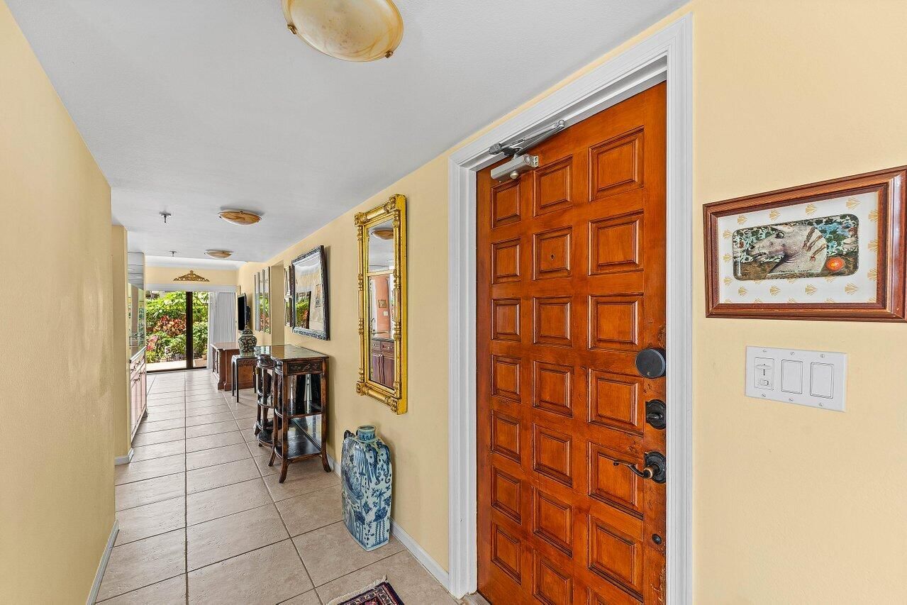 372 Golfview Road #101, North Palm Beach, FL 33408 photo 5