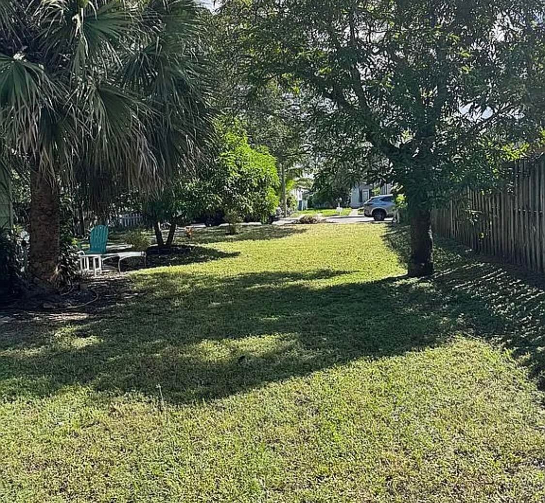 211 N E Street, Lake Worth Beach, FL 33460 photo 3