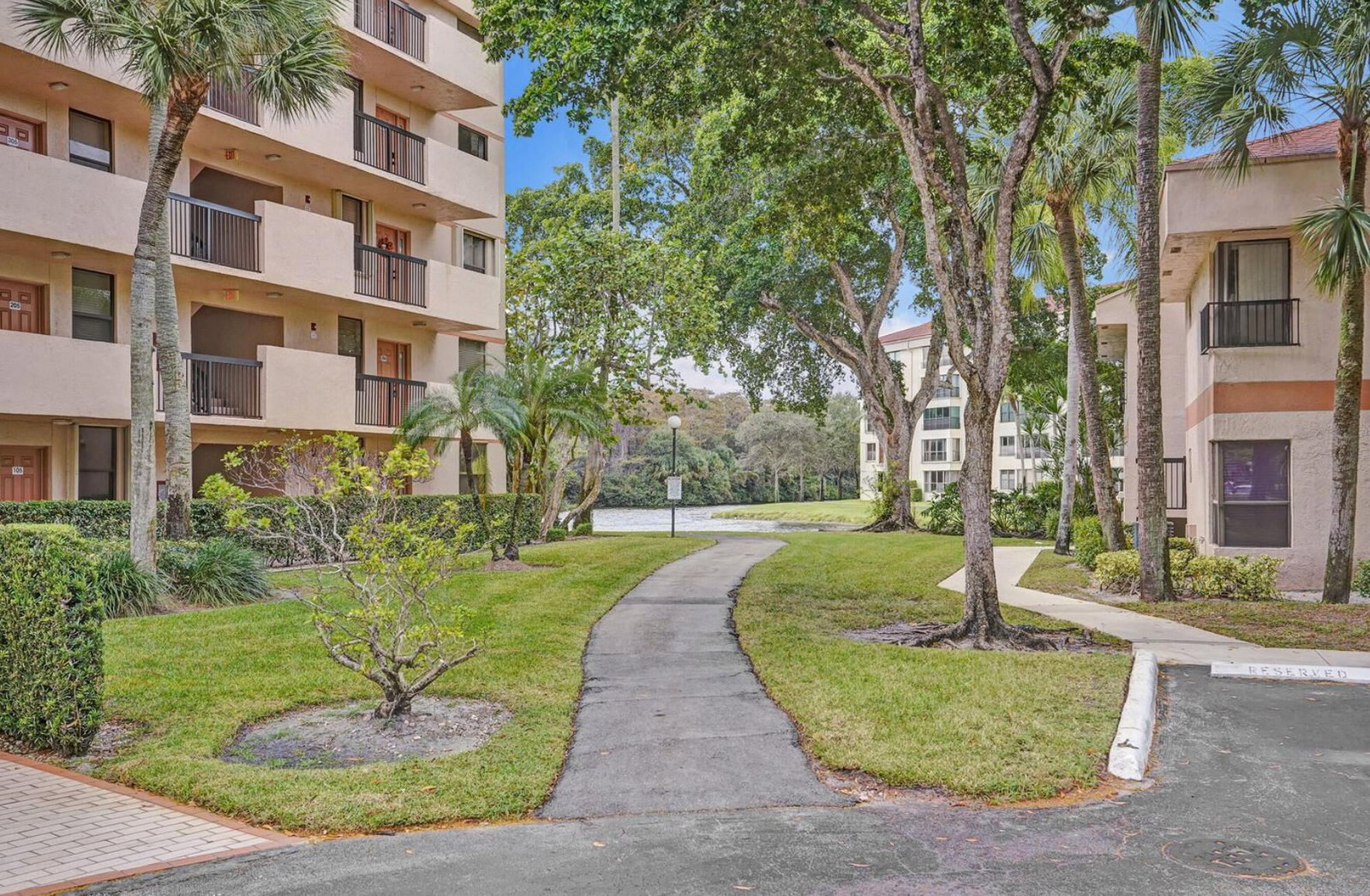2768 Carambola Circle S #301, Coconut Creek, FL 33066 photo 4