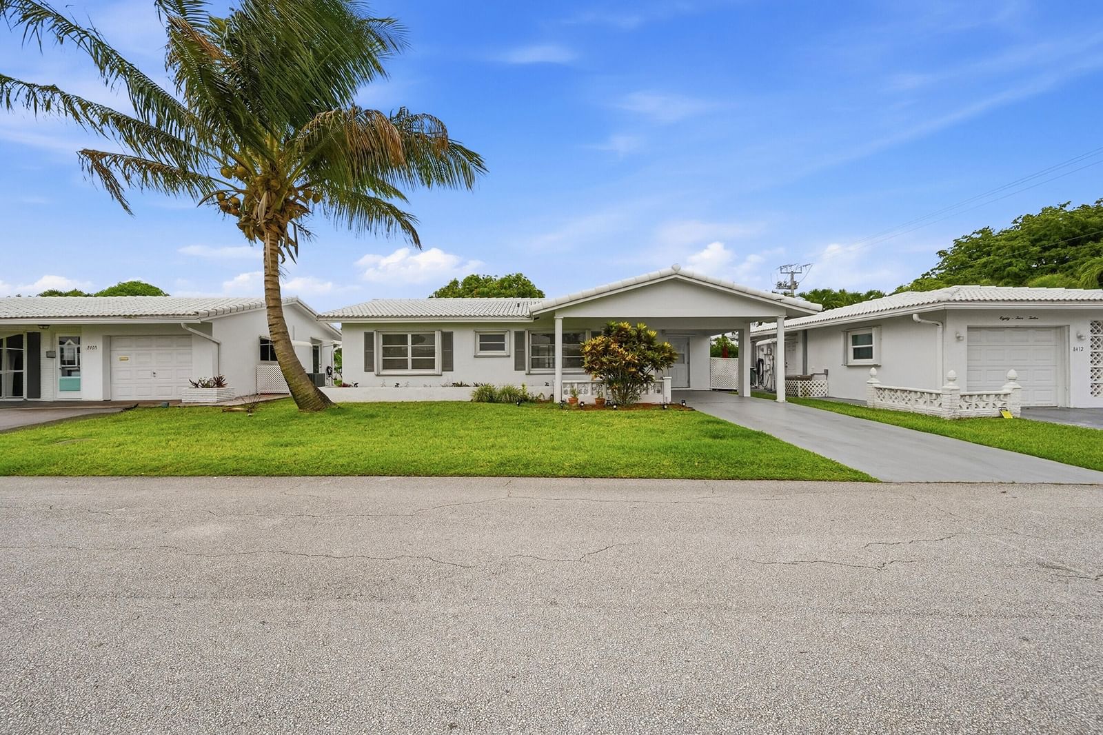 8410 NW 59th Place, Tamarac, FL 33321 photo 3