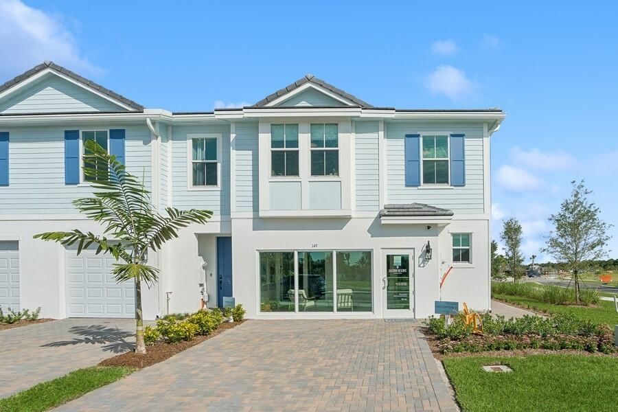 209 SE Birch Terrace, Stuart, FL 34997 photo 2