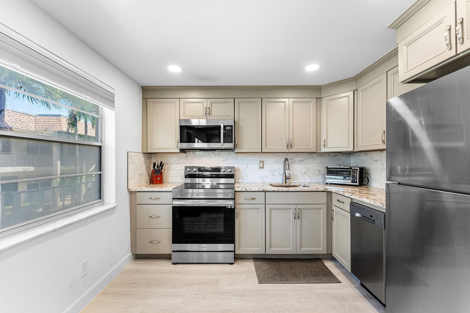 340 NW 19th Street #2020, Boca Raton, FL 33432 photo 4