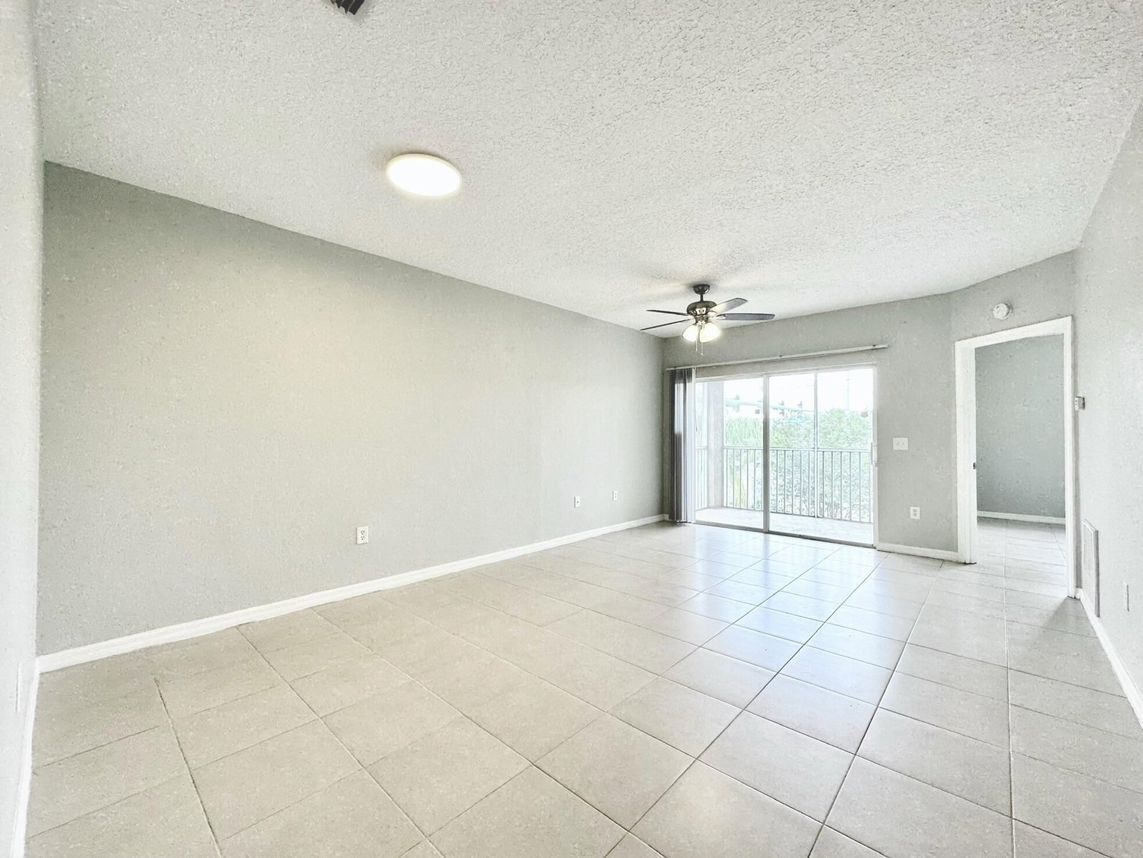 9604 Seadale Court #201, Riverview, FL 33578 photo 4