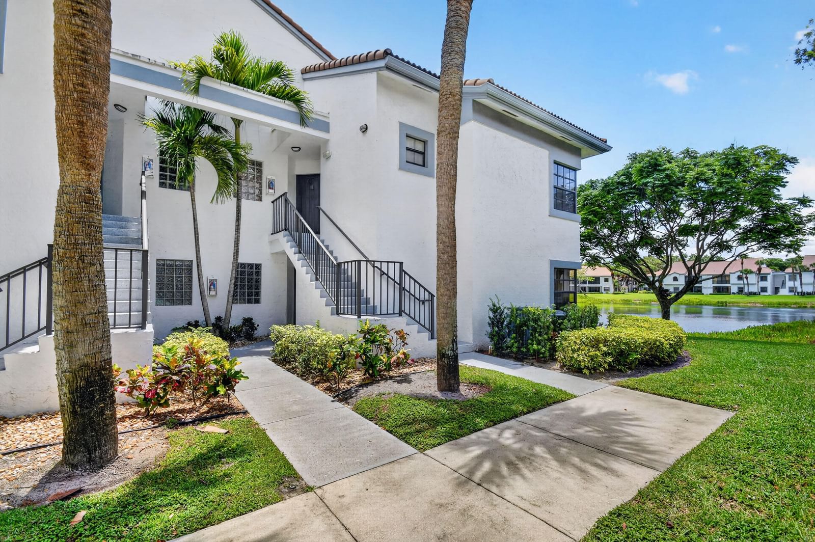 5394 Firenze Drive #M, Boynton Beach, FL 33437 photo 2