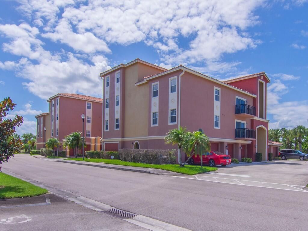 4190 Gator Greens Way #32, Fort Pierce, FL 34982 photo 3