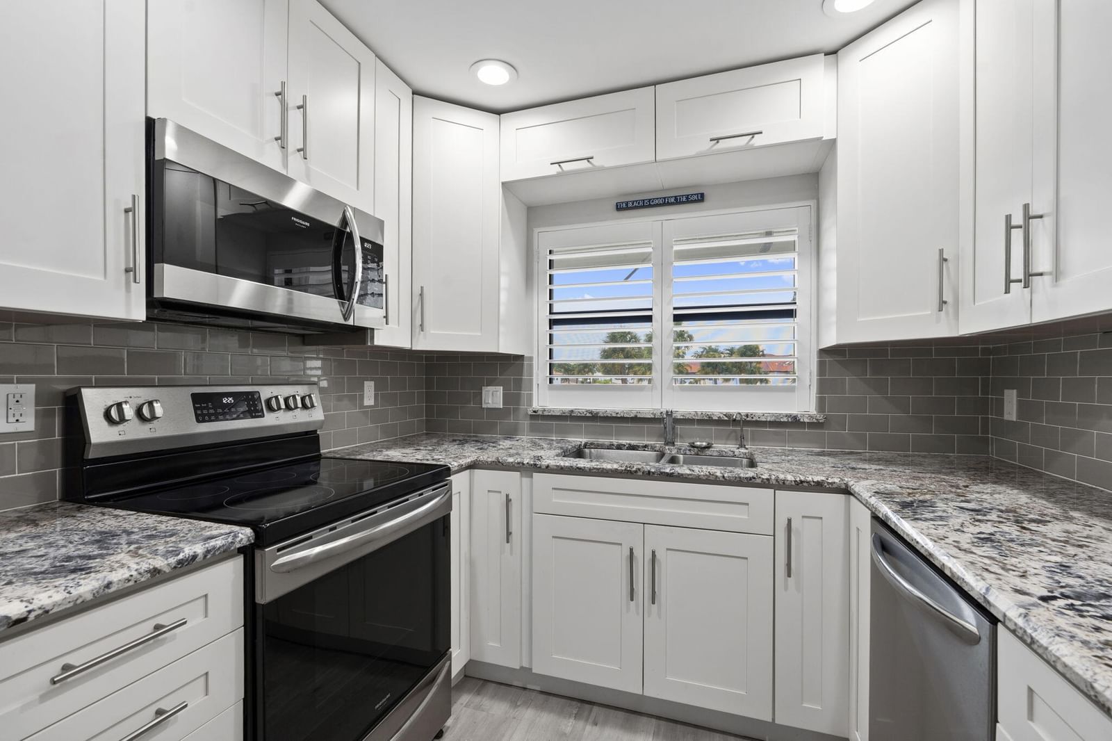 6102 SE Landing Way #14, Stuart, FL 34997 photo 5