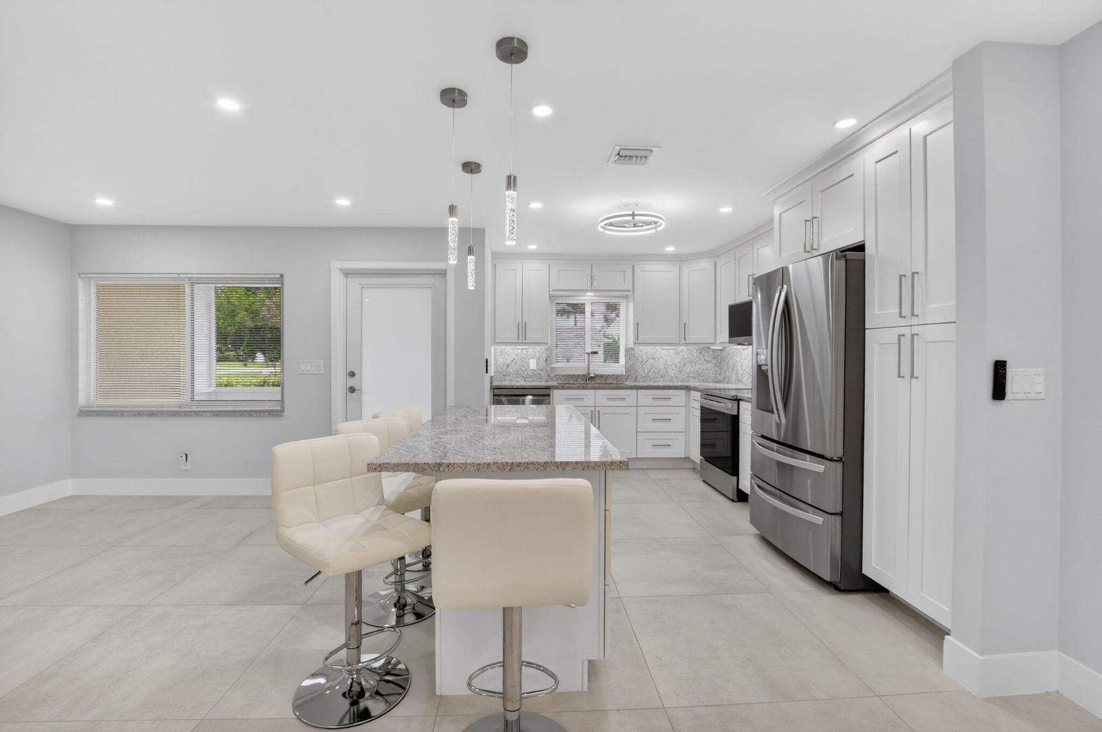 6049 Vía Diana, Delray Beach, FL 33484 photo 5