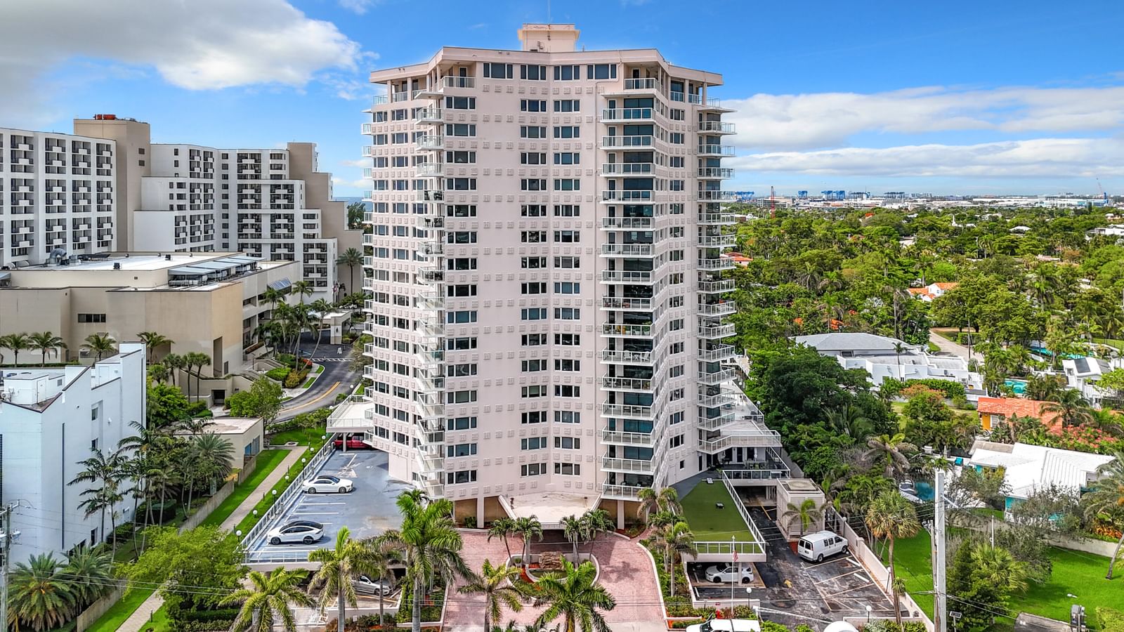 3000 Holiday Drive #1505, Fort Lauderdale, FL 33316 photo 2