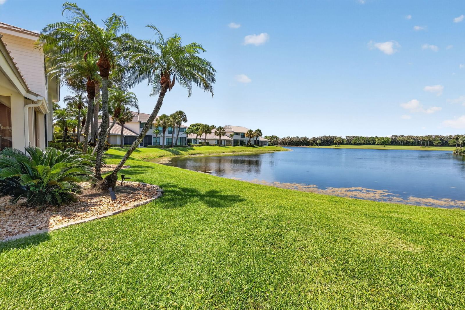 5632 SE Foxcross Place, Stuart, FL 34997 photo 3