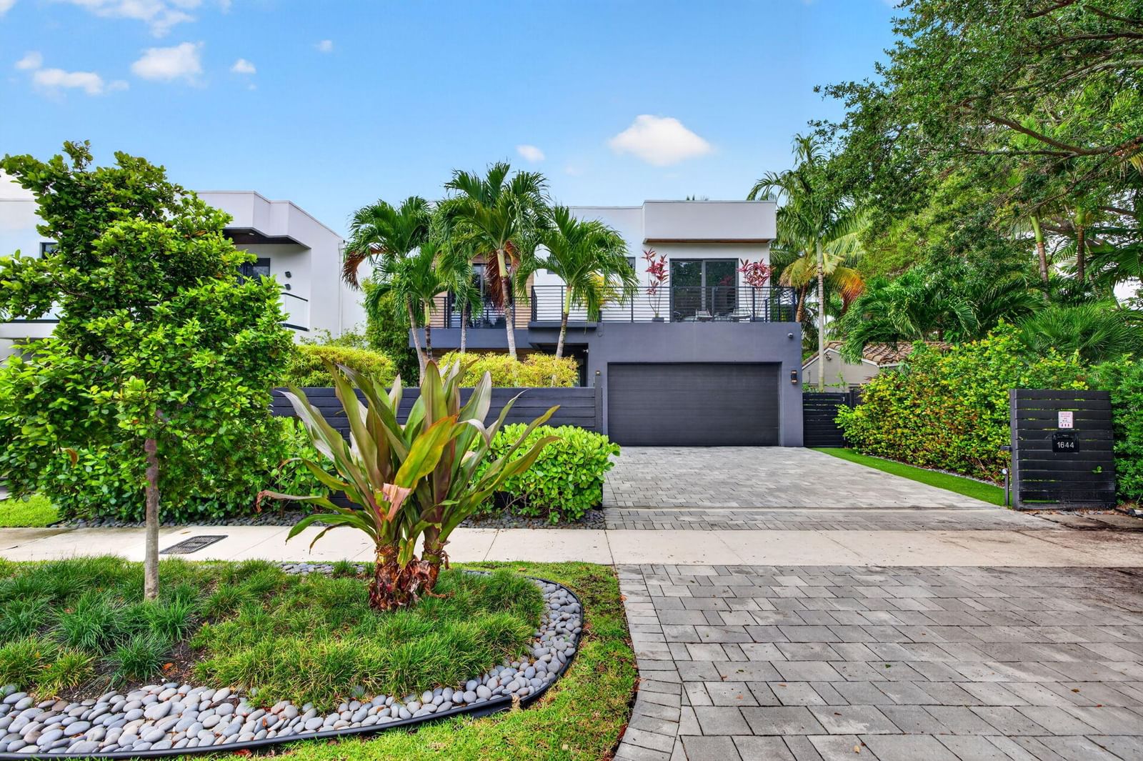 1644 NE 4th Court, Fort Lauderdale, FL 33301 photo 2