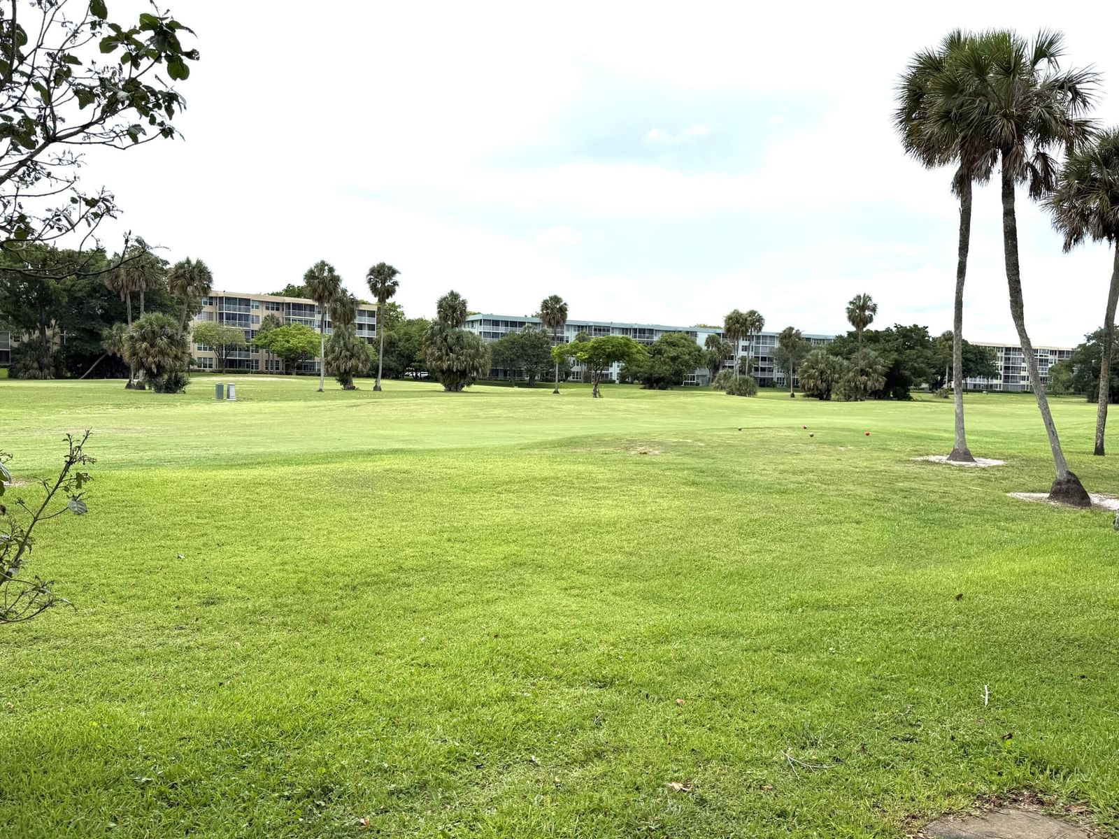 907 Cypress Terrace #201, Pompano Beach, FL 33069 photo 3