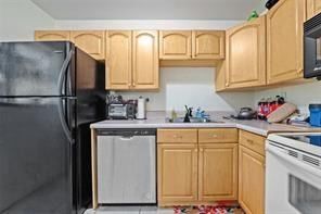504 Gardens Drive #203, Pompano Beach, FL 33069 photo 4