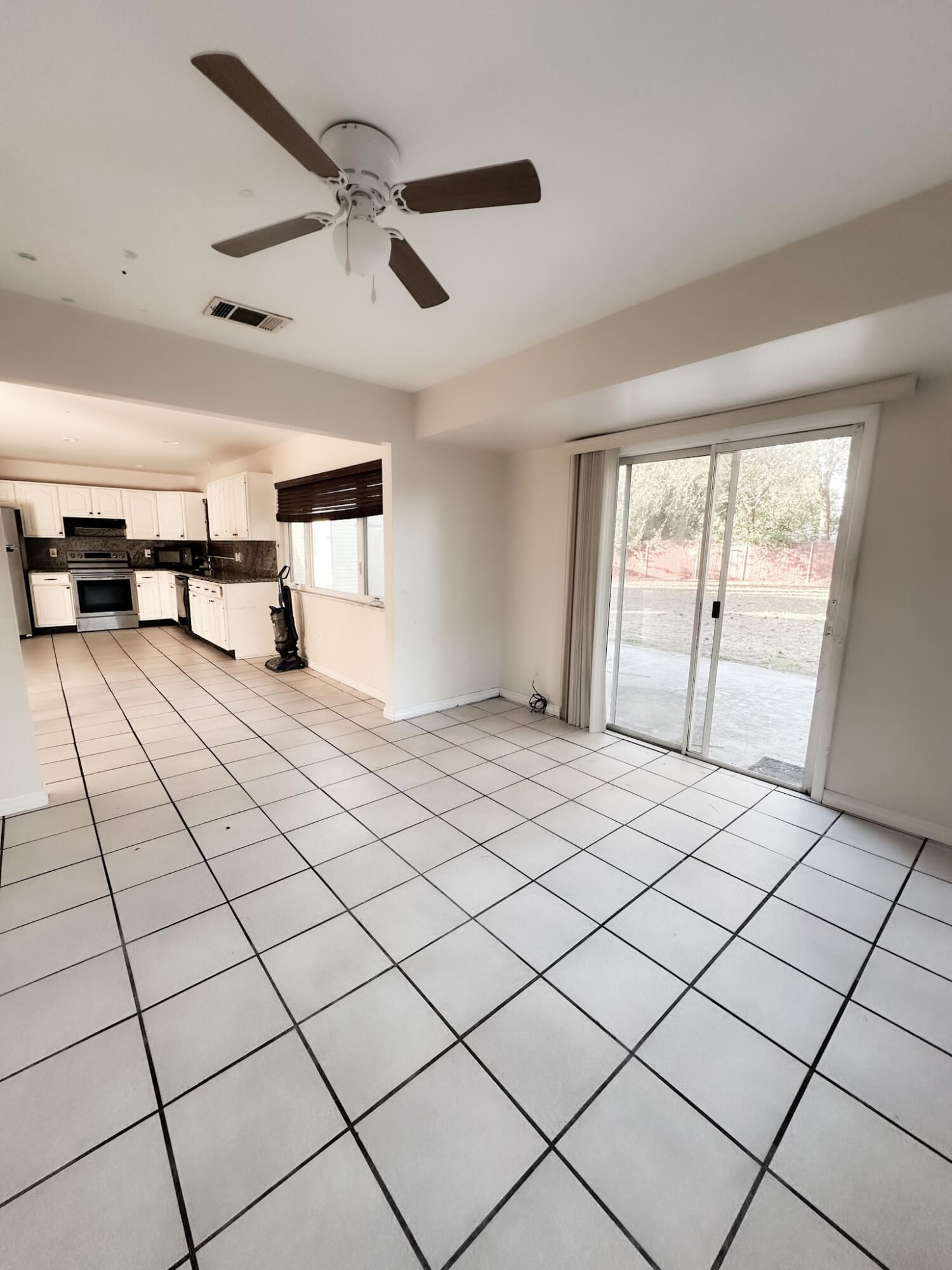 410 SW Kentwood Road, Port St Lucie, FL 34953 photo 2