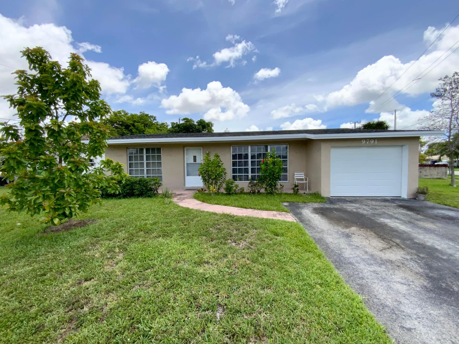 9791 NW 25th Court, Sunrise, FL 33322 photo 2